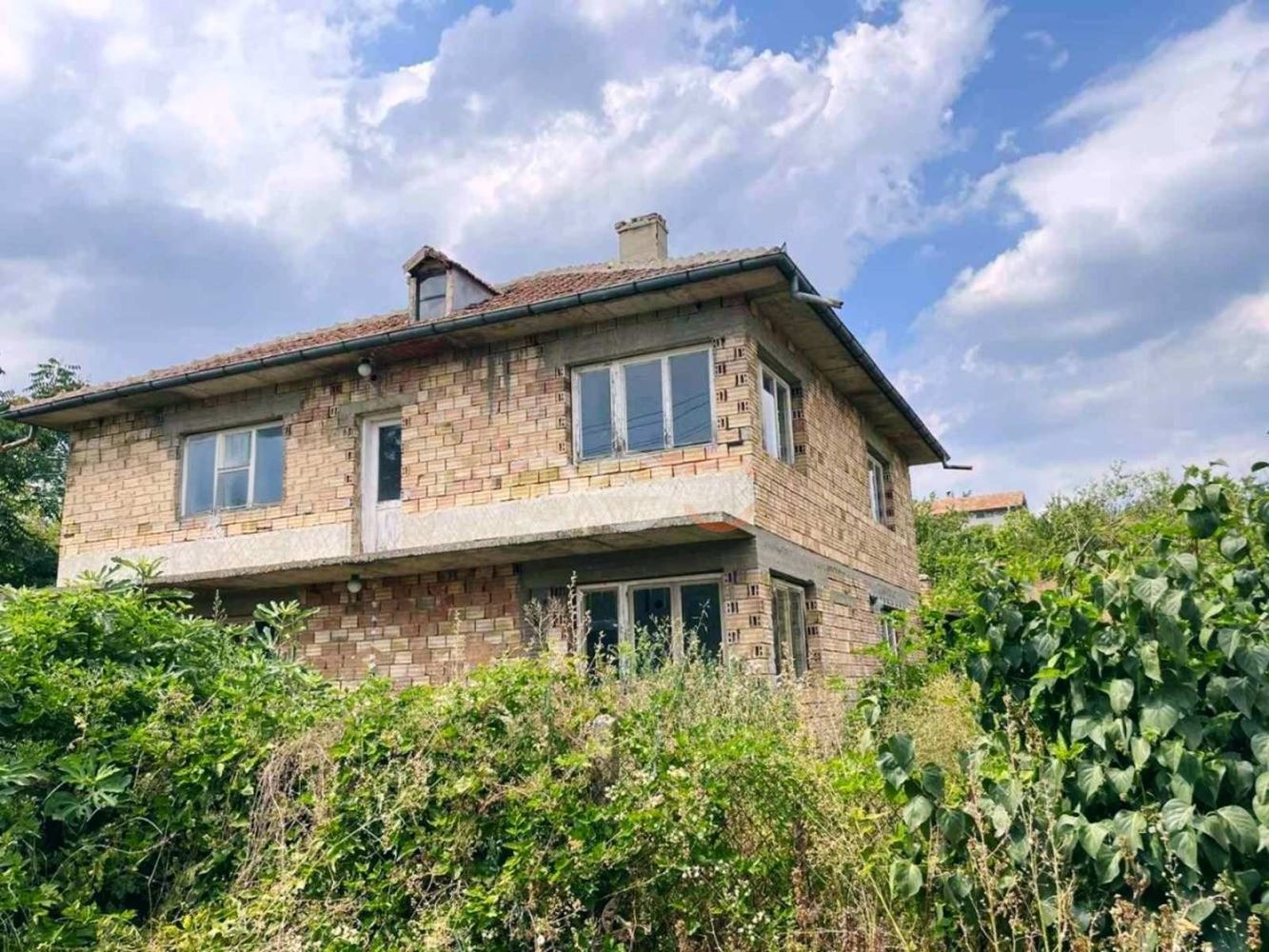 Продава КЪЩА, с. Ягнило, област Варна