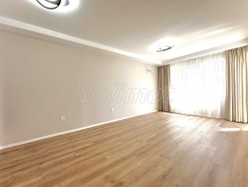 1 dormitorio Vazrazhdane 3, Varna