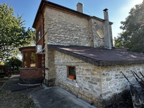 Maison Sredno gradichte, région Stara Zagora 15