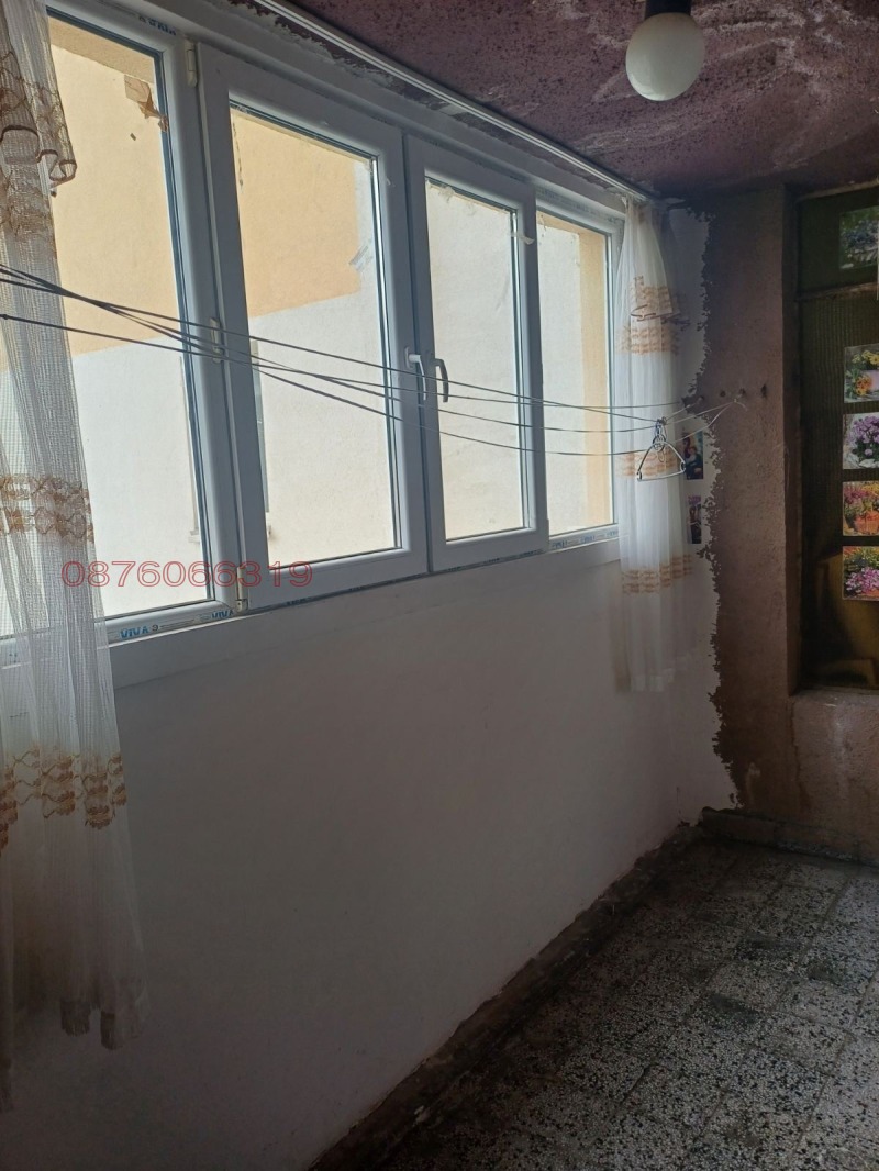 Продава 2-СТАЕН, гр. Радомир, област Перник, снимка 3 - Апартаменти - 52972359