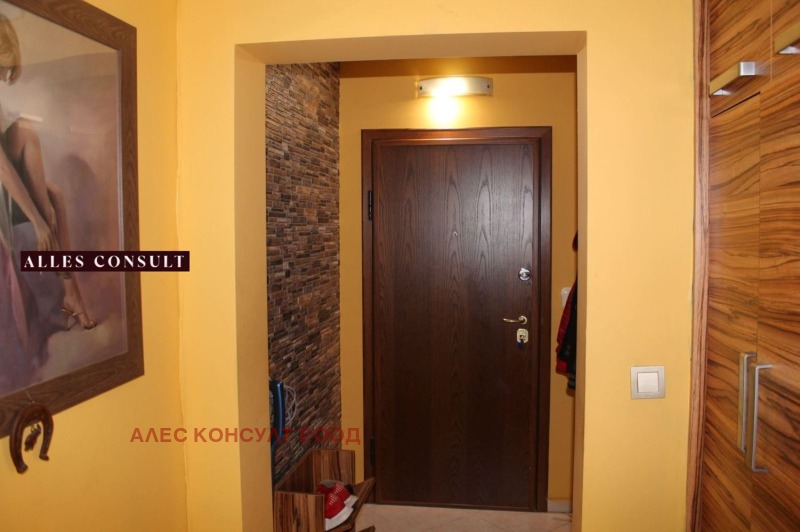 Eladó  2 hálószobás Sofia , Ljulin 8 , 85 négyzetméter | 31757710 - kép [12]