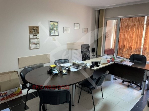 For Sale  3+ bedroom Plovdiv , Karshiyaka , 97 sq.m | 61123826