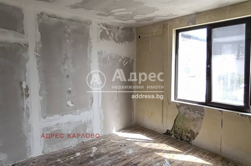 Продава  Етаж от къща област Пловдив , гр. Карлово , 100 кв.м | 74233348 - изображение [8]