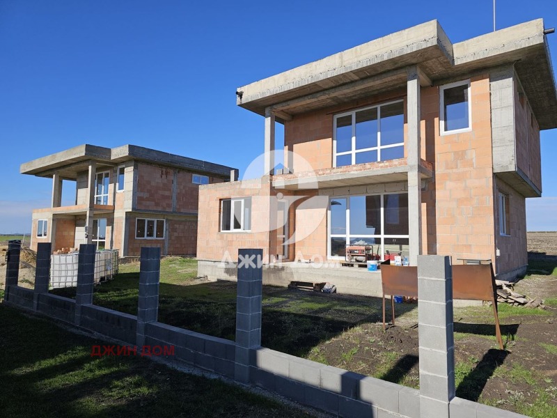 Продава КЪЩА, гр. Бургас, Сарафово