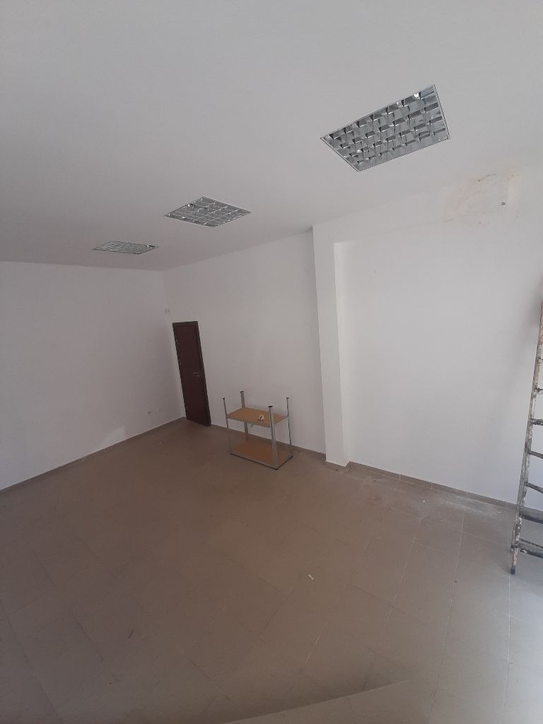 De vânzare  Magazin Varna , Țveten cvartal , 37 mp | 42867366 - imagine [8]