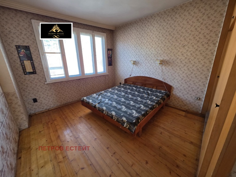 Продава ЕТАЖ ОТ КЪЩА, гр. Велинград, област Пазарджик, снимка 4 - Етаж от къща - 52430219