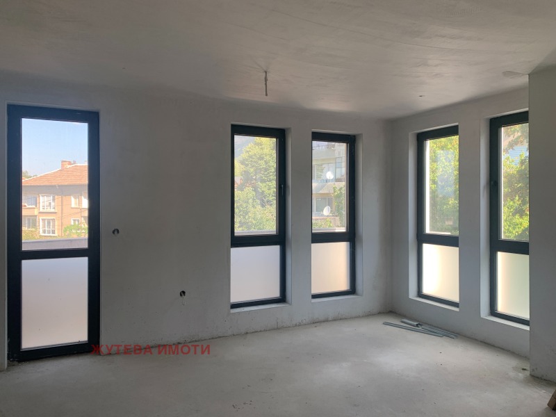 Te koop  2 slaapkamers regio Plovdiv , Karlovo , 95 m² | 76944141 - afbeelding [2]