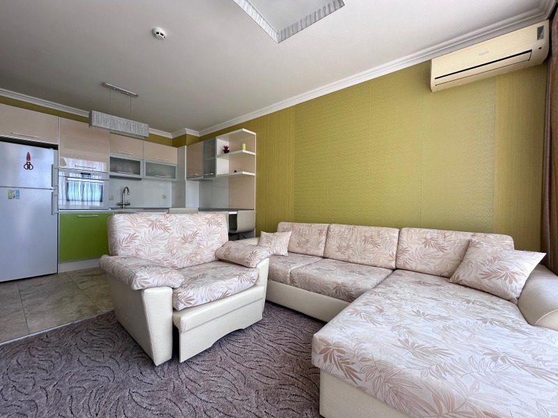 Продава 2-СТАЕН в област Бургас, гр. Свети Влас - 65 кв.м / 117 900 € » 230 592.36 лв., БОЛГАРСКИЙ ДОМ