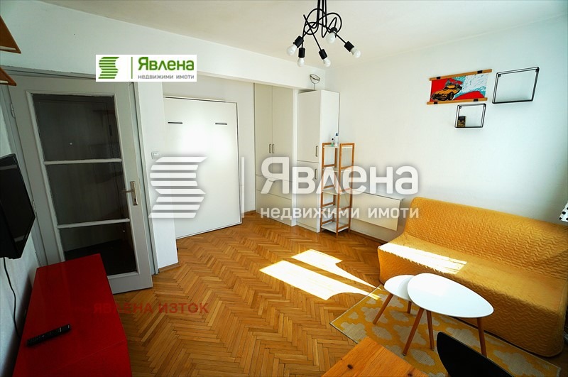 In vendita  Studio Sofia , Zapaden park , 31 mq | 79189507