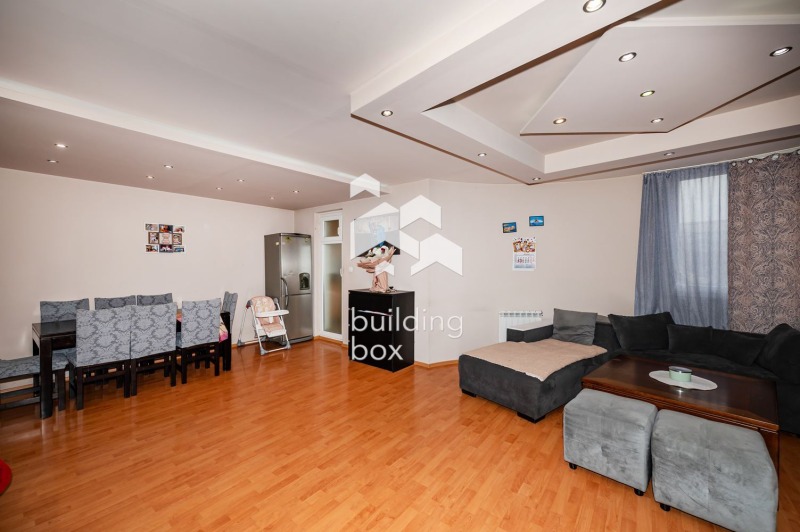 Продава 3-СТАЕН, гр. Пловдив, Кючук Париж, снимка 2 - Апартаменти - 53595140