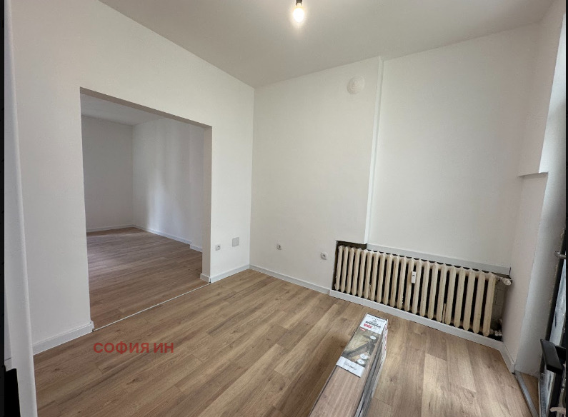 Продава 4-СТАЕН, гр. София, Център, снимка 6 - Апартаменти - 55172675