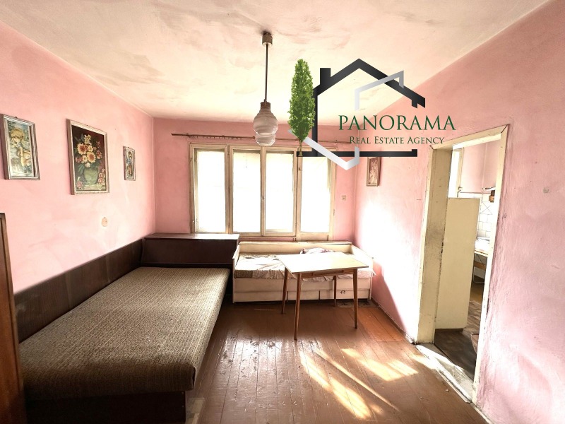 Продава МНОГОСТАЕН, гр. Шумен, Болницата, снимка 3 - Апартаменти - 52463163