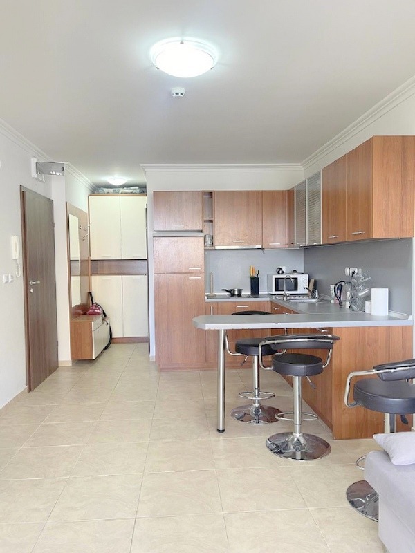 Продава 2-СТАЕН, гр. Свети Влас, област Бургас