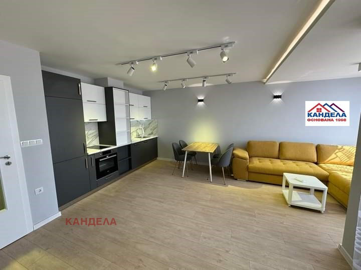 À venda  2 quartos Plovdiv , Vastanitcheski , 105 m² | 97566588