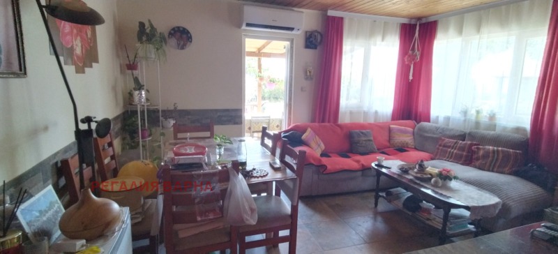 Продава  Къща област Варна , с. Генерал Кантарджиево , 174 кв.м | 31228483 - изображение [4]