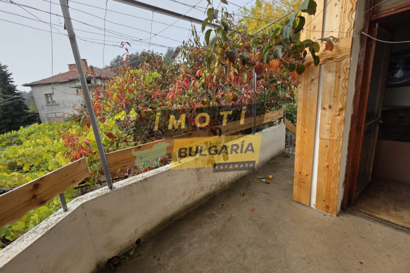 Продава КЪЩА, с. Крайно село, област Кърджали, снимка 5 - Къщи - 53330477