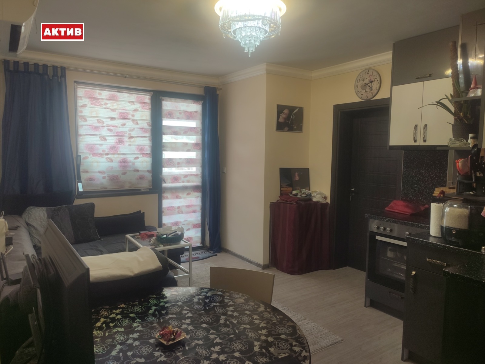 Продава 2-СТАЕН, гр. Търговище, Вароша, снимка 2 - Апартаменти - 51181429