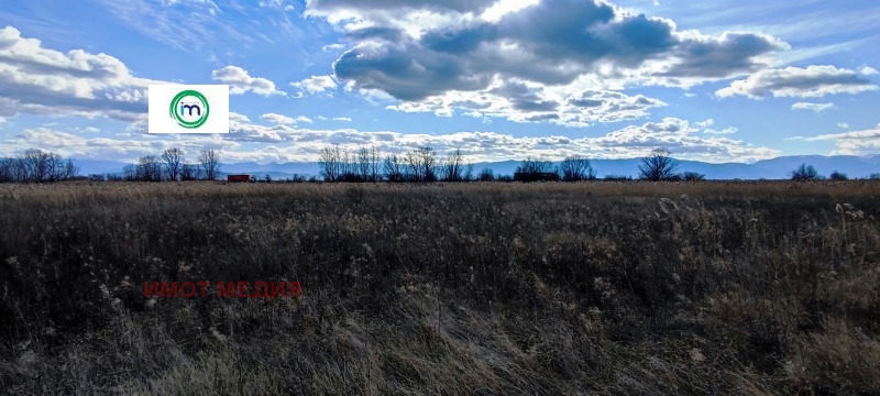 Продава ПАРЦЕЛ в област Пазарджик, магистрала Тракия - 25324 кв.м / При запитване, ИМОТ МЕДИЯ