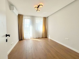 2 dormitoare Crâstova vada, Sofia 5