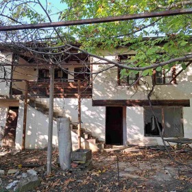 Продажба на имоти в с. Кирилово, област Стара Загора - изображение 3 