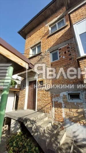Продава ЕТАЖ ОТ КЪЩА, гр. Сопот, област Пловдив