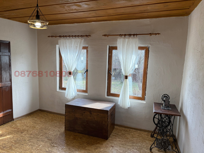 Продава КЪЩА, с. Гърдевци, област Велико Търново, снимка 11 - Къщи - 52967091