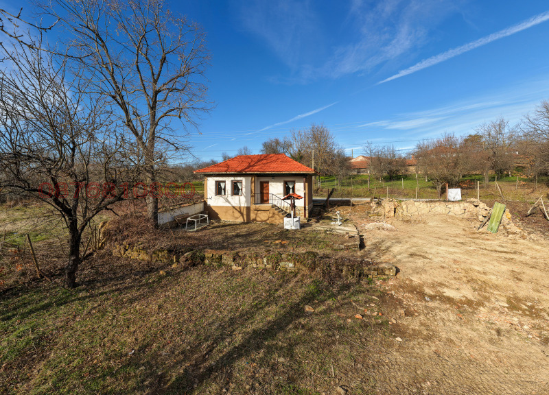 Продава КЪЩА, с. Гърдевци, област Велико Търново, снимка 2 - Къщи - 52967091