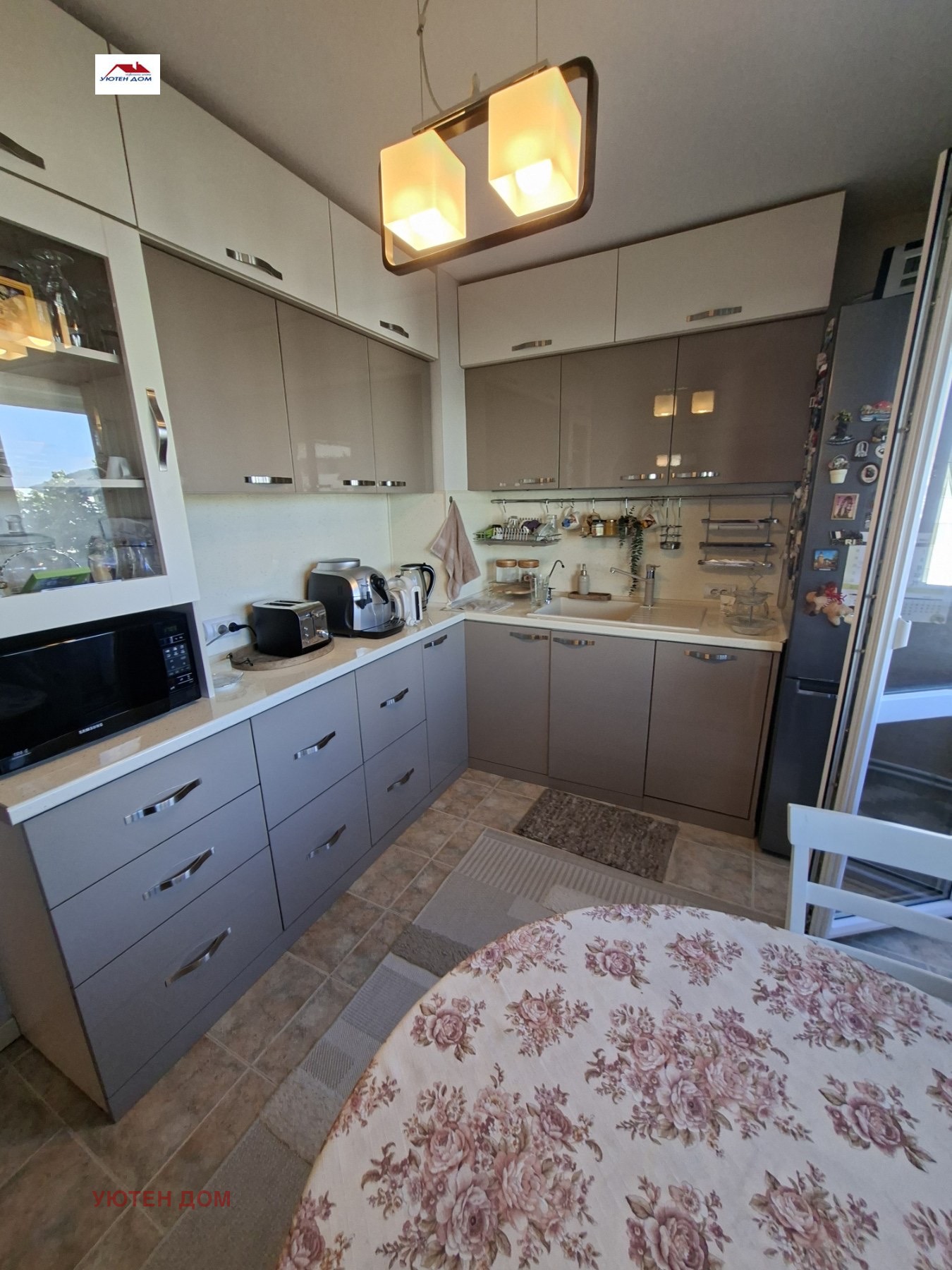 Продава 3-СТАЕН, гр. Шумен, Боян Българанов 1, снимка 8 - Апартаменти - 54956757