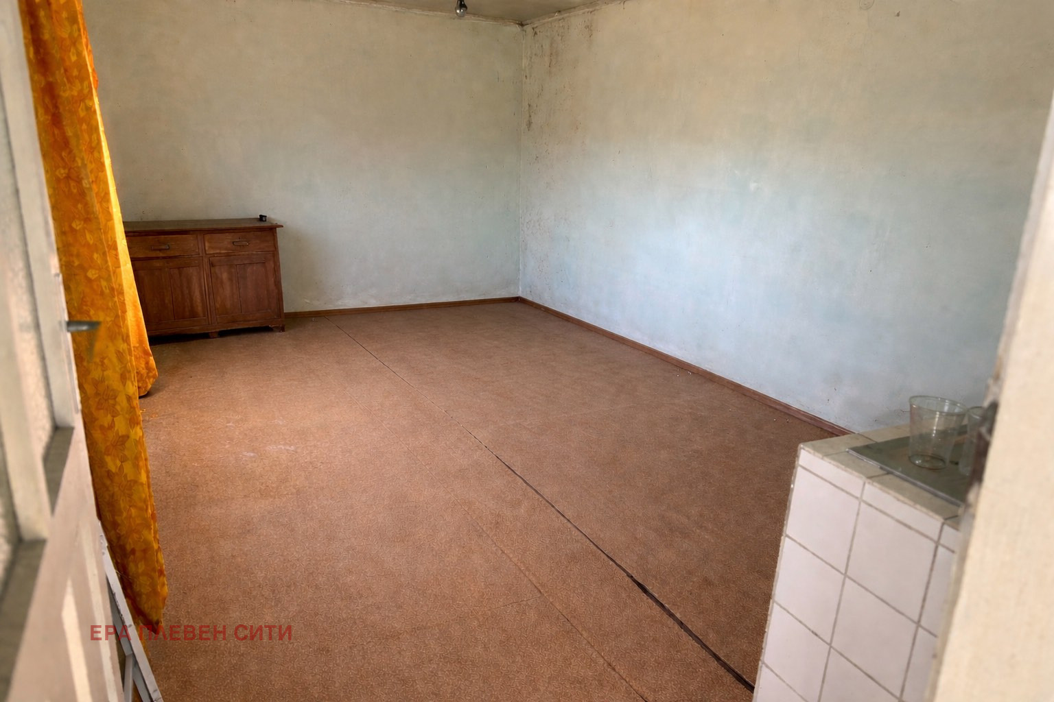 Продава КЪЩА, с. Въбел, област Плевен, снимка 8 - Къщи - 54213670