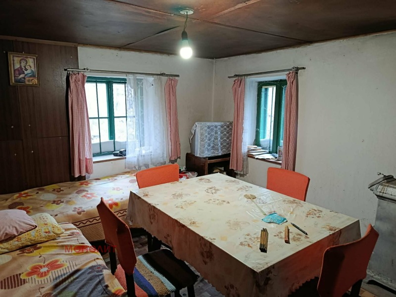 Продава КЪЩА в област Габрово, с. Здравковец - 124 кв.м / 37 000 € » 72 365.71 лв., МОНОЛИТ