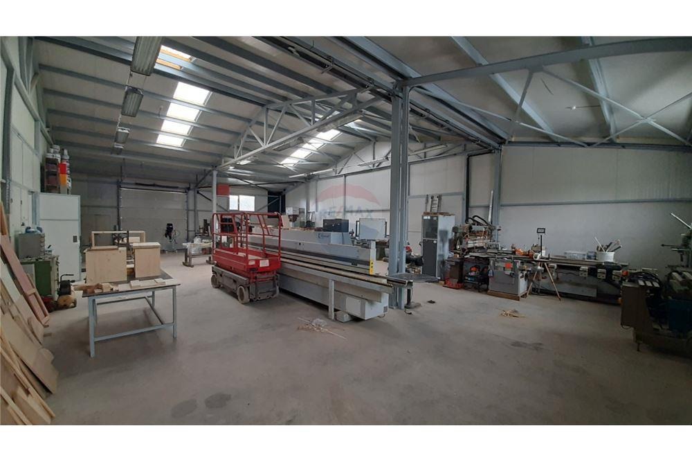 Продава ПРОМ. ПОМЕЩЕНИЕ | Imot.bg — изображение 2