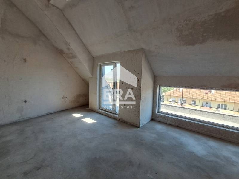 Продава 3-СТАЕН, гр. Варна, Погреби, снимка 2 - Апартаменти - 54029816