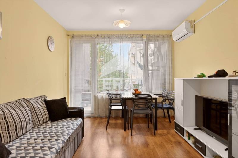 Продава 3-СТАЕН, гр. Варна, Левски 1