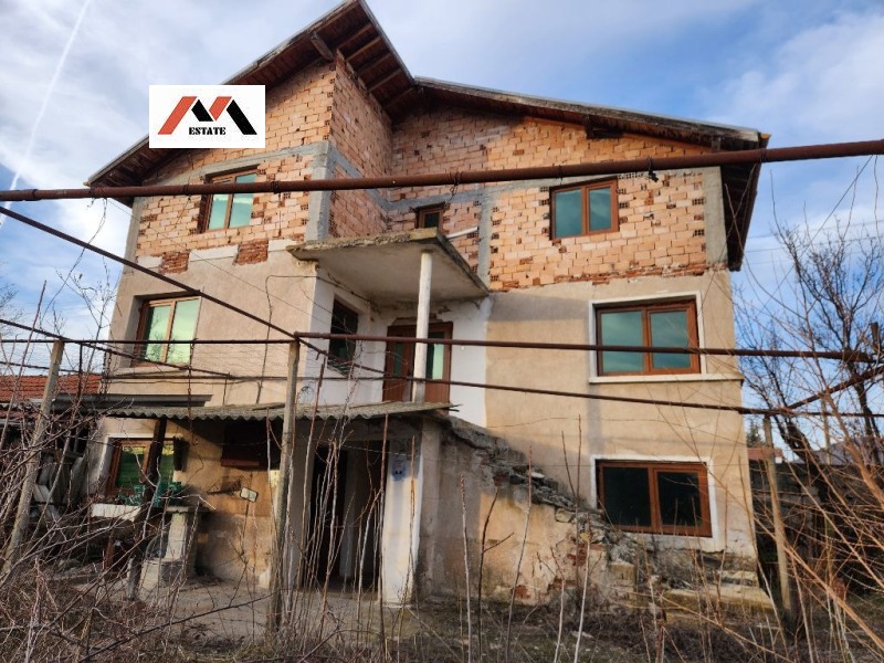 Продава КЪЩА, с. Лозен, област Стара Загора, снимка 1 - Къщи - 48947297