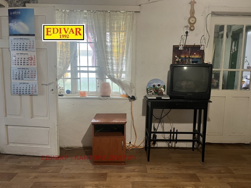 Продава КЪЩА, с. Миладиновци, област Добрич, снимка 5 - Къщи - 53563391