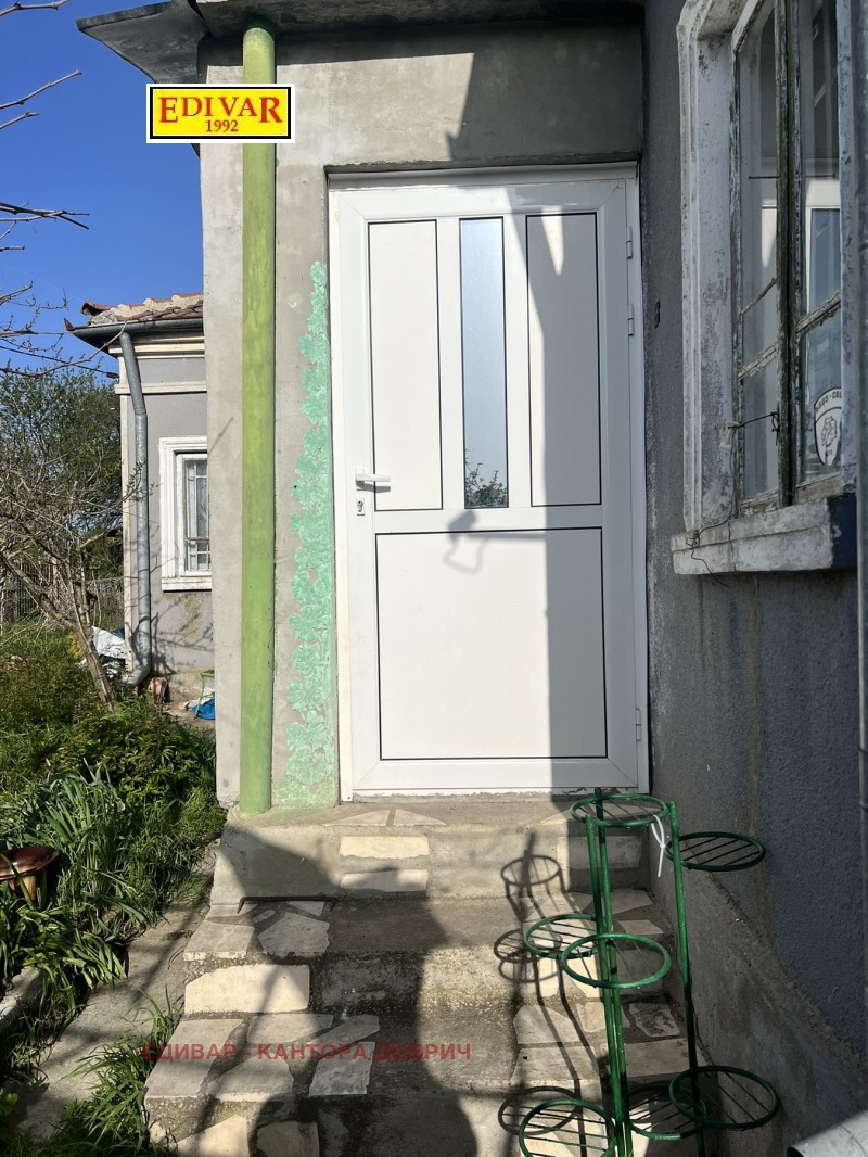 Продава КЪЩА, с. Миладиновци, област Добрич, снимка 10 - Къщи - 53563391