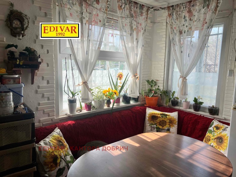 Продава КЪЩА, с. Миладиновци, област Добрич