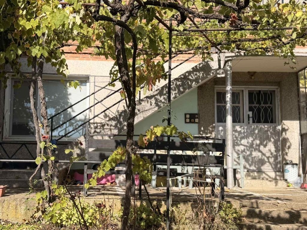 Продава КЪЩА, с. Люляк, област Стара Загора, снимка 5 - Къщи - 56620029