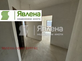 3-стаен град Бургас, Изгрев 12