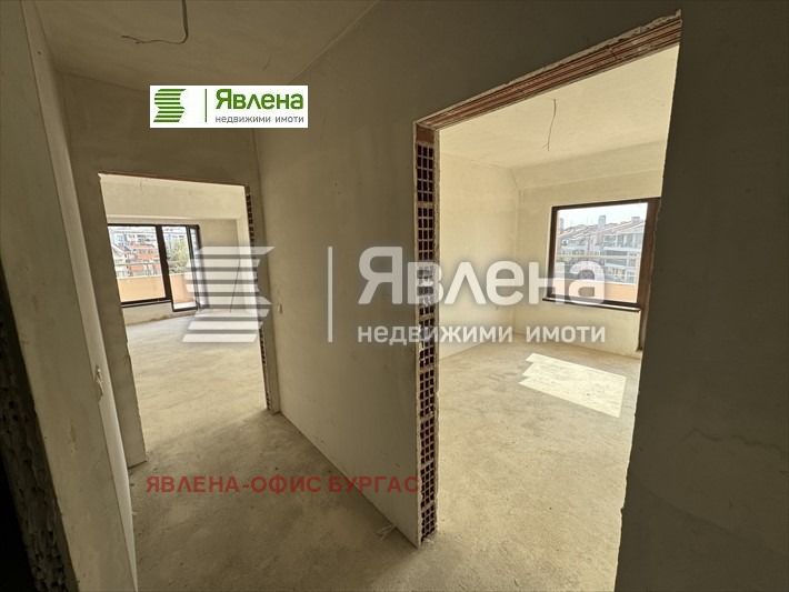 Продава 3-СТАЕН, гр. Бургас, Изгрев, снимка 5 - Aпартаменти - 47005554