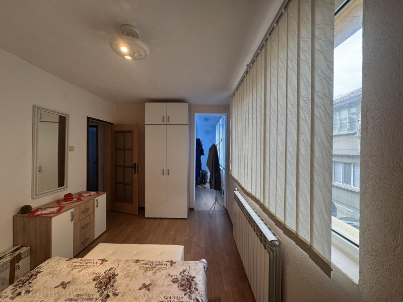Продается  Дом область Бургас , Карнобат , 150 кв.м | 77130508 - изображение [10]