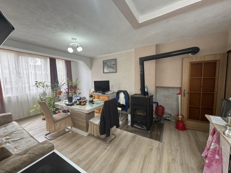 Продается  Дом область Бургас , Карнобат , 150 кв.м | 77130508 - изображение [3]
