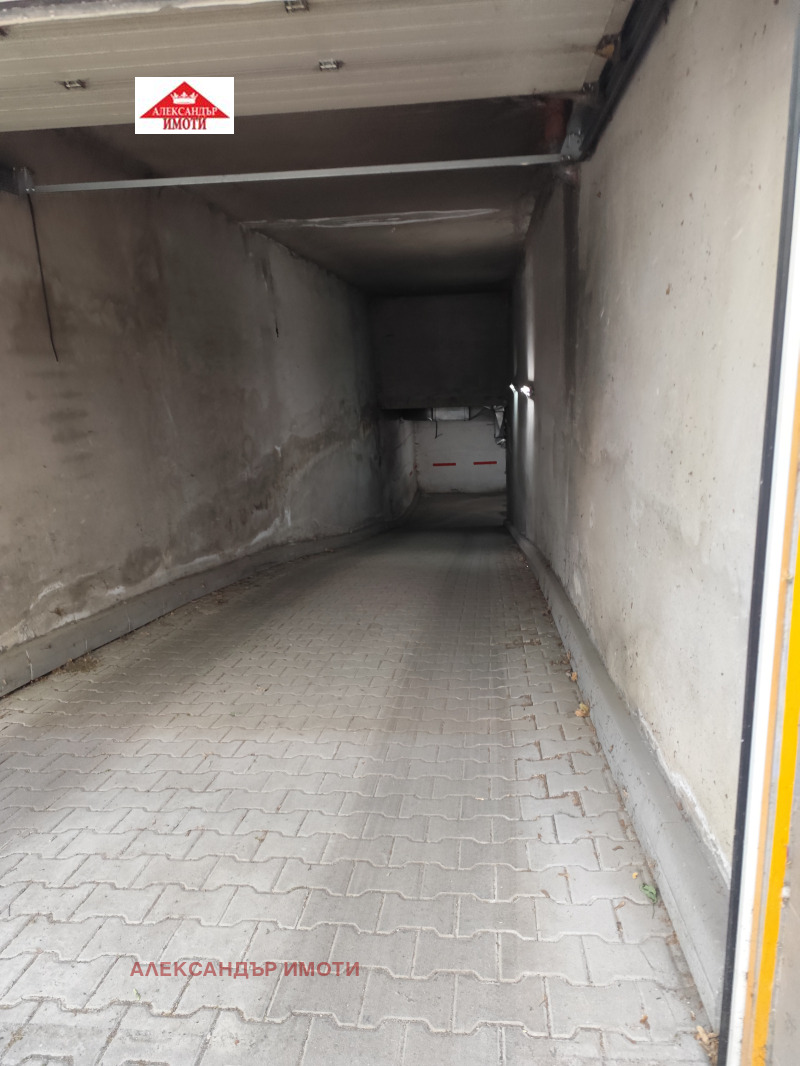En venta  Cochera Sofia , Belite brezi , 24 metros cuadrados | 87593442