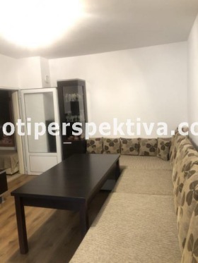 Продава 2-стаен град Пловдив Кючук Париж - [1] 