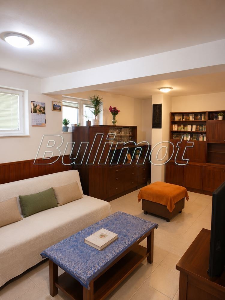 Продава 1-СТАЕН, гр. Варна, Цветен квартал, снимка 2 - Апартаменти - 54537552