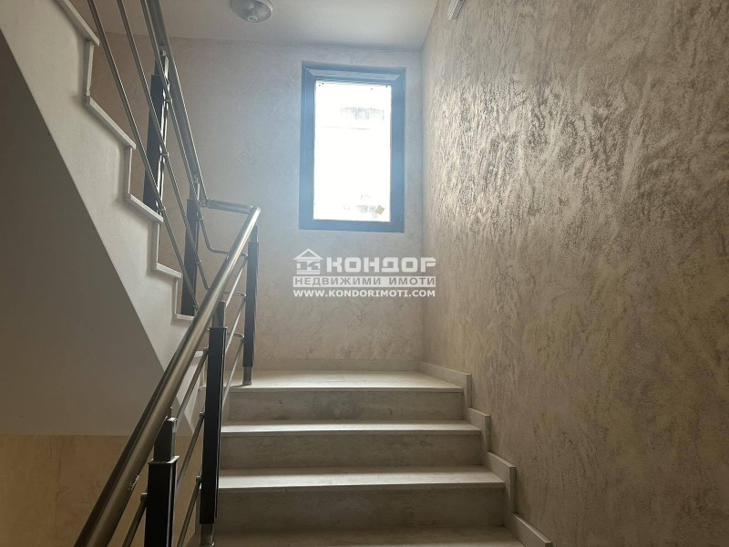 Продава 3-СТАЕН, гр. Пловдив, Кършияка, снимка 3 - Aпартаменти - 49168138