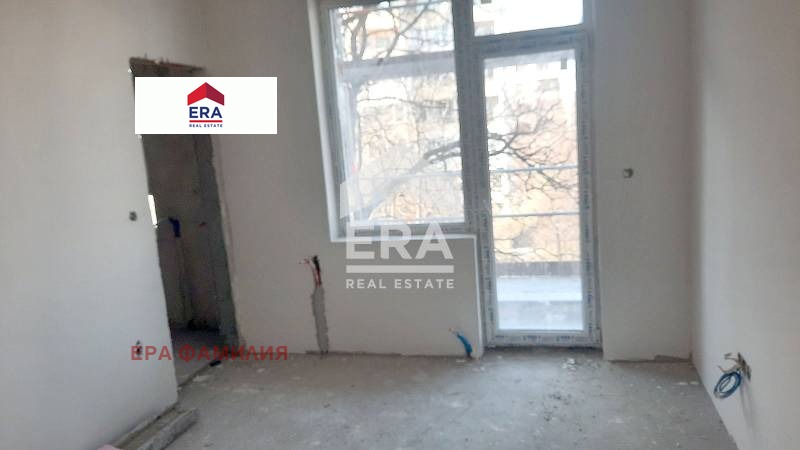 Продава 4-СТАЕН, гр. София, Лагера, снимка 5 - Апартаменти - 51326633