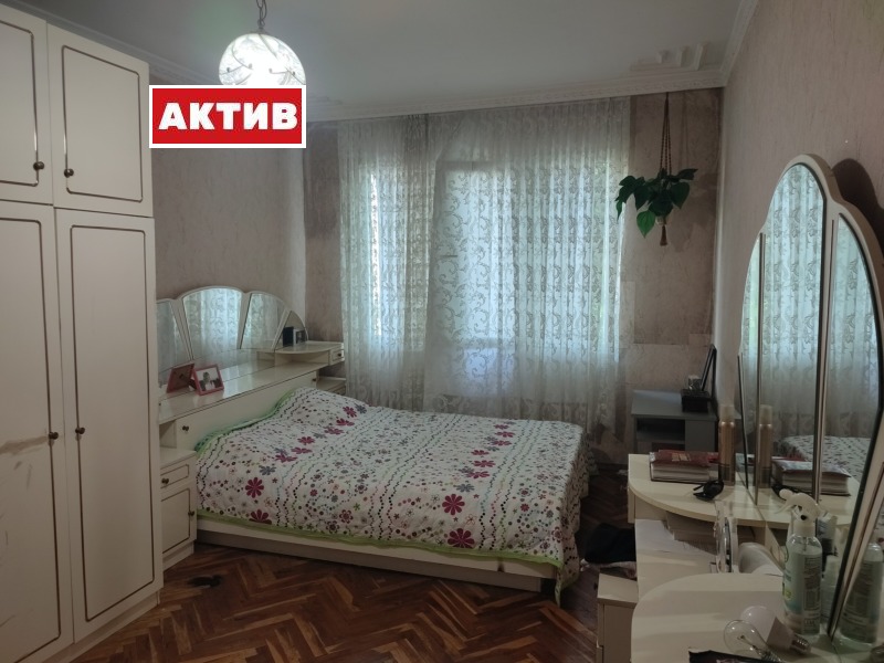 На продаж  1 спальня Търговище , Център , 74 кв.м | 72103439 - зображення [6]