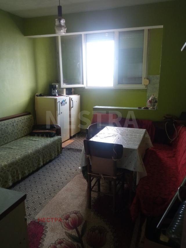 Продава 4-СТАЕН, гр. Ямбол, Граф Игнатиев, снимка 3 - Апартаменти - 56247377