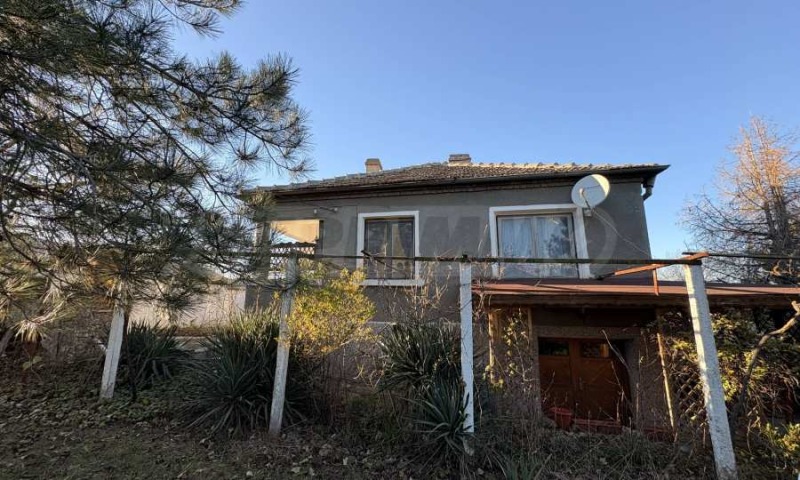 Продава КЪЩА, с. Медово, област Бургас, снимка 2 - Къщи - 53130137